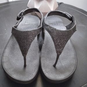 Fitflop women's  black sparkly thong sandals with heel strap.micro Wobbleboard